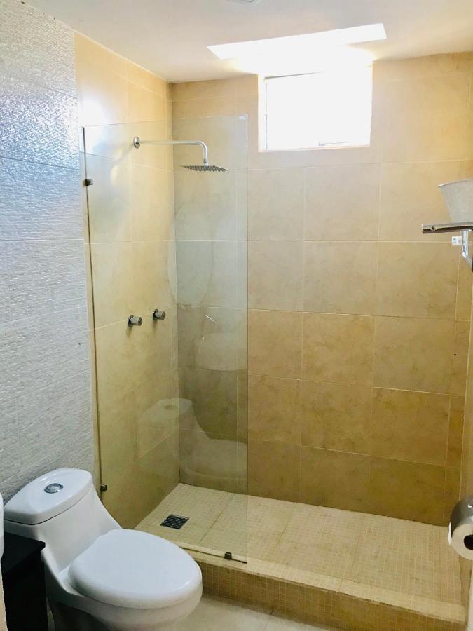 Jr Suite En Zona Residencial Linda Vista - Magnifica Ubicacion Y Tranquilidad. Monterrey Kültér fotó